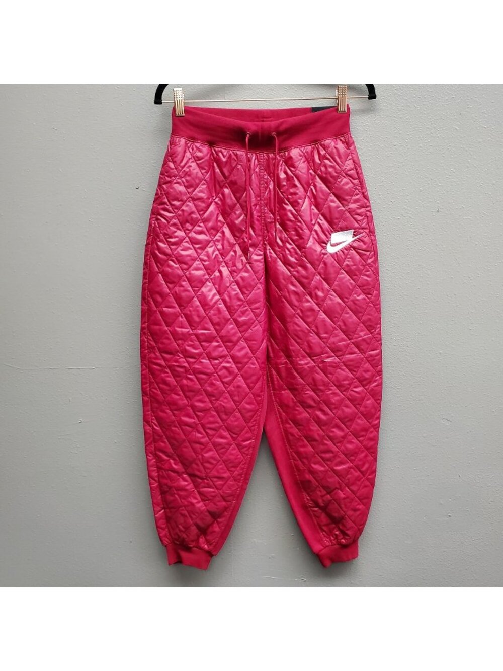 Nike Pants Womens XS Pink Quilted Loose Fit Jogger CJ6256-620 Swoosh Lined Warm